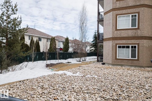 111 2035 Grantham Crest Nw, Edmonton, AB - Outdoor