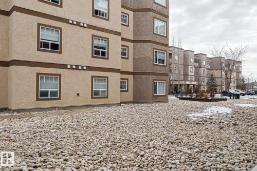 111 2035 Grantham Crest Nw, Edmonton, AB - Outdoor
