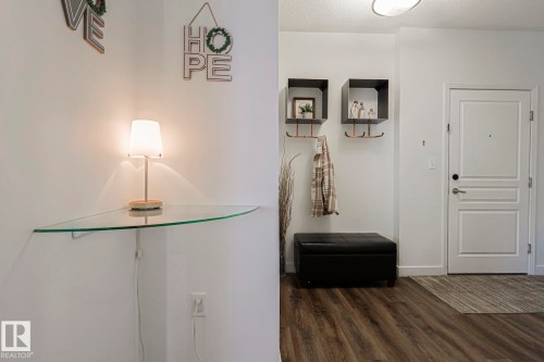 111 2035 Grantham Crest Nw, Edmonton, AB - Indoor Photo Showing Other Room