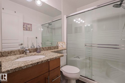 111 2035 Grantham Crest Nw, Edmonton, AB - Indoor Photo Showing Bathroom