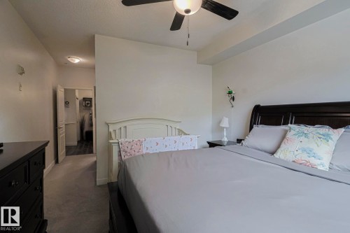 111 2035 Grantham Crest Nw, Edmonton, AB - Indoor Photo Showing Bedroom