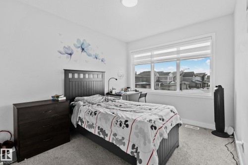 15816 29 Avenue, Edmonton, AB - Indoor Photo Showing Bedroom