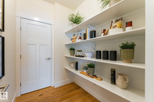 18 Emerald Way, Spruce Grove, AB - Indoor Photo Showing Other Room