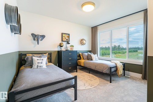 18 Emerald Way, Spruce Grove, AB - Indoor Photo Showing Bedroom
