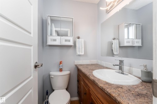 3505 42 Street, Leduc, AB - Indoor Photo Showing Bathroom