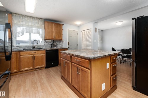 3505 42 Street, Leduc, AB - Indoor Photo Showing Kitchen