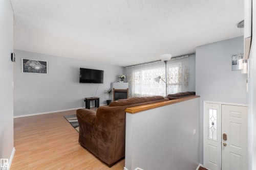 3505 42 Street, Leduc, AB - Indoor Photo Showing Other Room