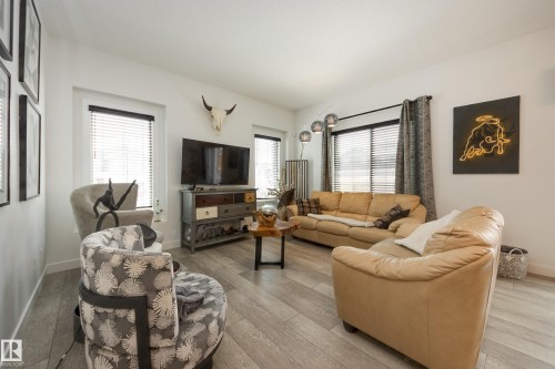 6 Joyal Way, St. Albert, AB - Indoor Photo Showing Living Room