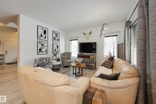 6 Joyal Way, St. Albert, AB - Indoor Photo Showing Living Room