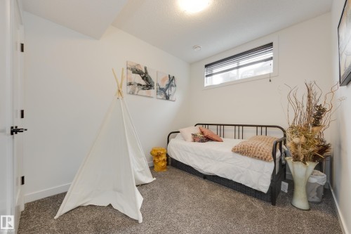6 Joyal Way, St. Albert, AB - Indoor Photo Showing Bedroom