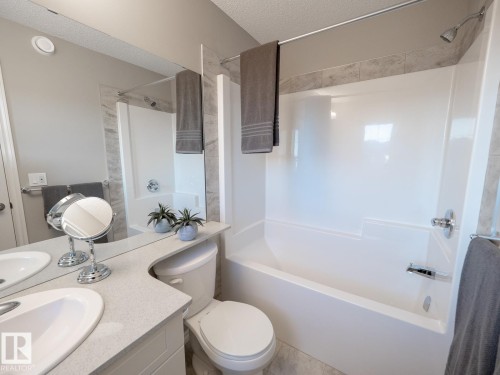 50 Brougham Drive, Ardrossan, AB - Indoor Photo Showing Bathroom