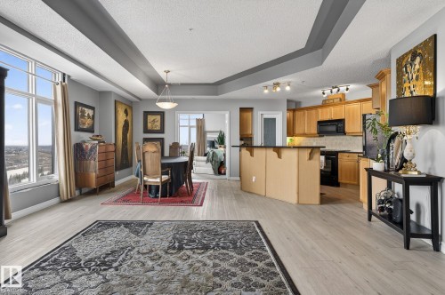 1703 9020 Jasper Avenue, Edmonton, AB - Indoor