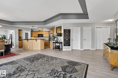 1703 9020 Jasper Avenue, Edmonton, AB - Indoor