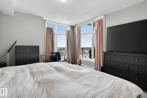 1703 9020 Jasper Avenue, Edmonton, AB - Indoor Photo Showing Bedroom