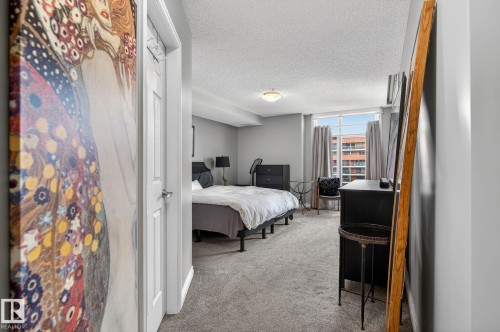 1703 9020 Jasper Avenue, Edmonton, AB - Indoor Photo Showing Bedroom