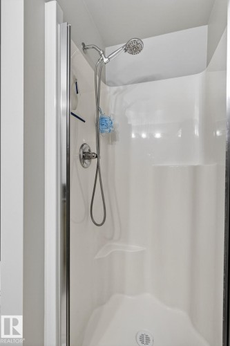 1703 9020 Jasper Avenue, Edmonton, AB - Indoor Photo Showing Bathroom