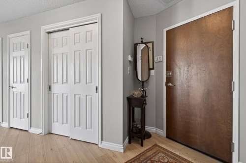 1703 9020 Jasper Avenue, Edmonton, AB - Indoor Photo Showing Other Room