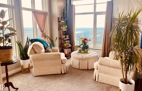 1703 9020 Jasper Avenue, Edmonton, AB - Indoor Photo Showing Living Room