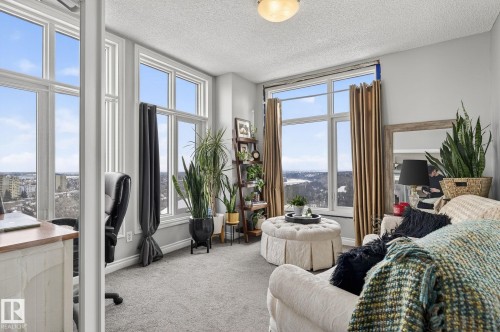 1703 9020 Jasper Avenue, Edmonton, AB - Indoor