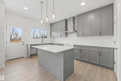 8728 183 Avenue, Edmonton, AB - Indoor Photo Showing Kitchen