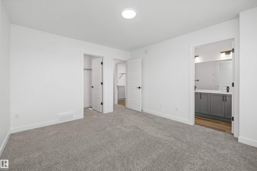 8724 183 Avenue, Edmonton, AB - Indoor