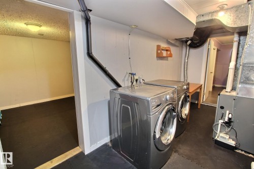 4422 116 Avenue, Edmonton, AB - Indoor Photo Showing Laundry Room