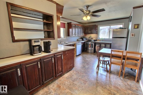 4422 116 Avenue, Edmonton, AB - Indoor