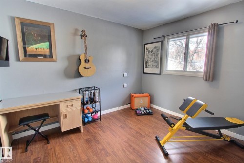 4422 116 Avenue, Edmonton, AB - Indoor Photo Showing Office