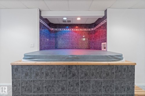 3676 30 Street, Edmonton, AB - Indoor