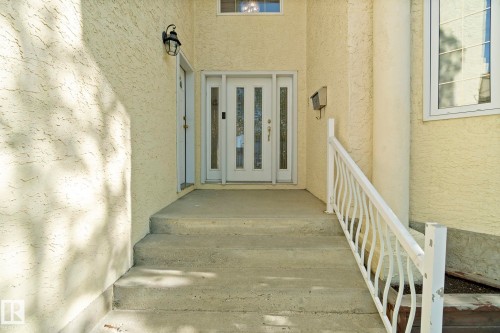 3676 30 Street, Edmonton, AB - Outdoor