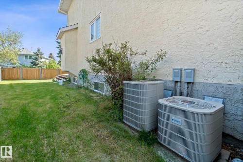 3676 30 Street, Edmonton, AB - Outdoor