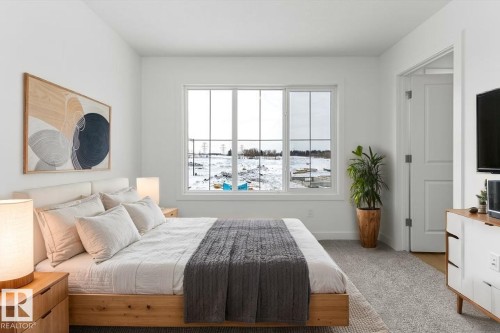 1016 14 Avenue, Edmonton, AB - Indoor Photo Showing Bedroom