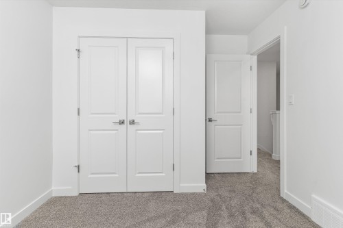 1016 14 Avenue, Edmonton, AB - Indoor Photo Showing Other Room