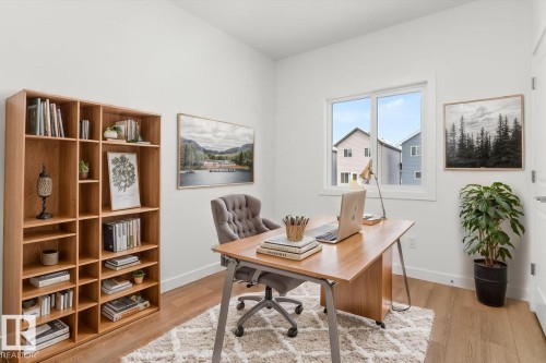 1016 14 Avenue, Edmonton, AB - Indoor Photo Showing Office