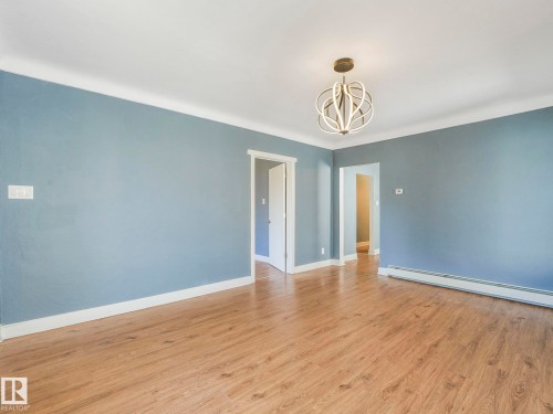 9638 106 Avenue, Edmonton, AB - Indoor Photo Showing Other Room