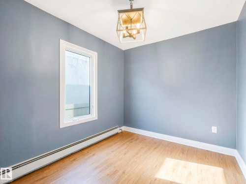 9638 106 Avenue, Edmonton, AB - Indoor Photo Showing Other Room