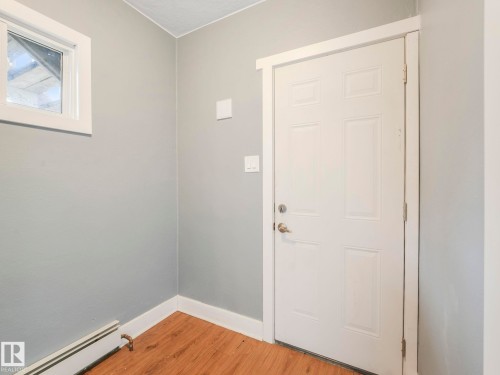 9638 106 Avenue, Edmonton, AB - Indoor Photo Showing Other Room