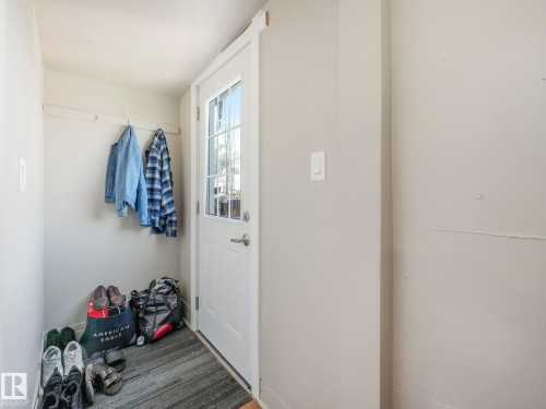 9638 106 Avenue, Edmonton, AB - Indoor