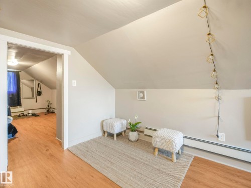 9638 106 Avenue, Edmonton, AB - Indoor Photo Showing Other Room