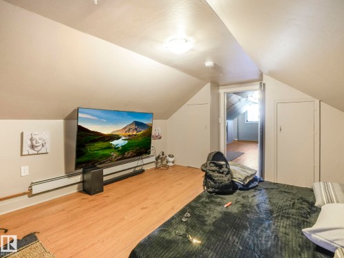 9638 106 Avenue, Edmonton, AB - Indoor