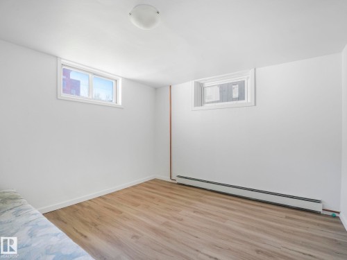9638 106 Avenue, Edmonton, AB - Indoor Photo Showing Other Room