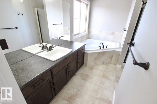 1416 56 Street, Edmonton, AB - Indoor Photo Showing Bathroom
