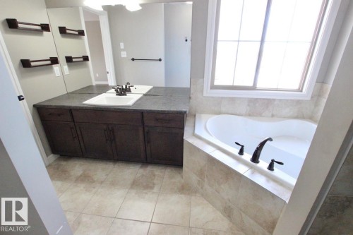 1416 56 Street, Edmonton, AB - Indoor Photo Showing Bathroom
