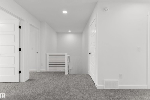 1192 South Creek Wynd, Stony Plain, AB - Indoor Photo Showing Other Room