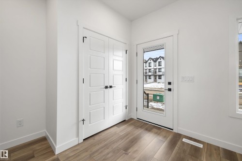 606 176 Avenue, Edmonton, AB - Indoor Photo Showing Other Room