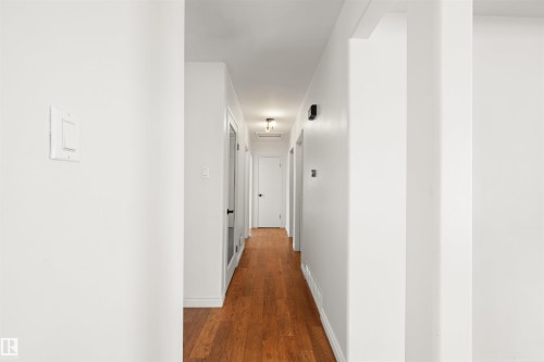 11052 151 Street, Edmonton, AB - Indoor Photo Showing Other Room
