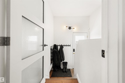 11052 151 Street, Edmonton, AB - Indoor Photo Showing Other Room