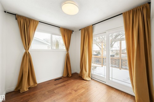 11052 151 Street, Edmonton, AB - Indoor Photo Showing Other Room