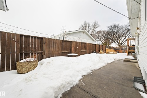 11052 151 Street, Edmonton, AB - Outdoor