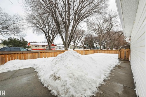 11052 151 Street, Edmonton, AB - Outdoor